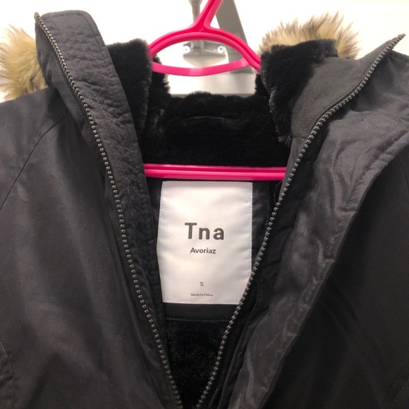 Aritzia TNA Avoriaz Parka - Picture 8 of 9